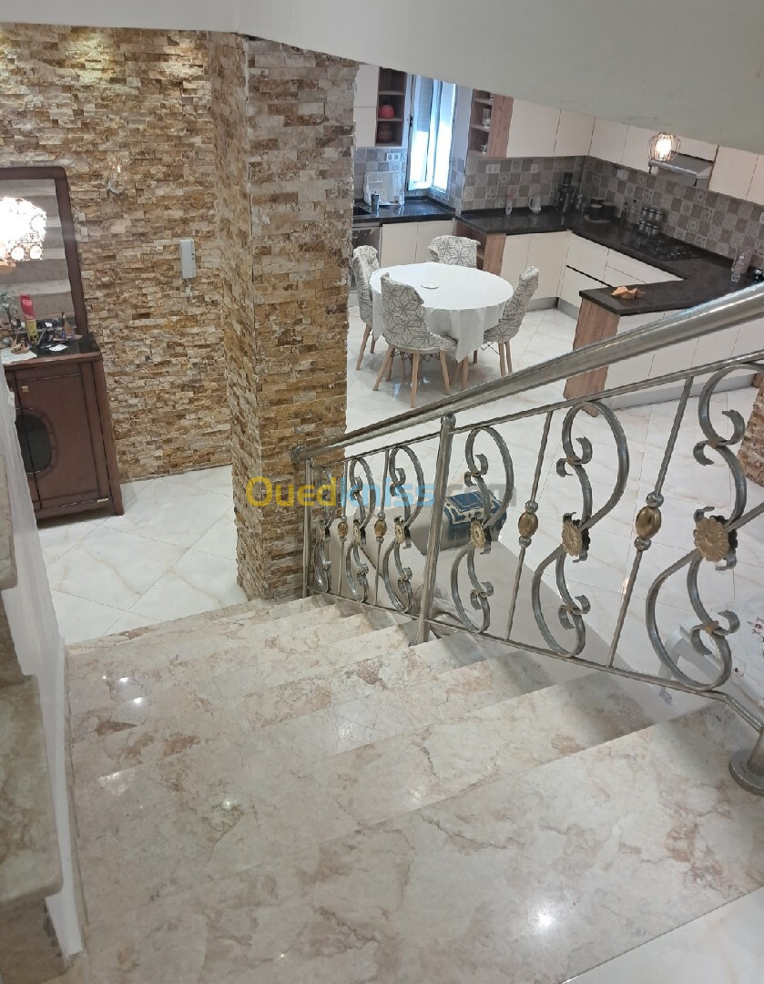 Location Appartement F4 Alger Kouba