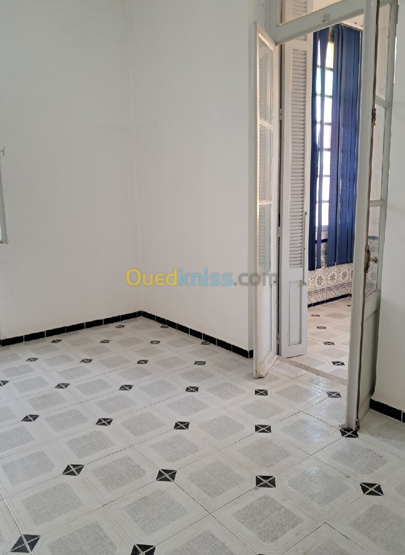 Location Niveau De Villa F4 Alger Kouba