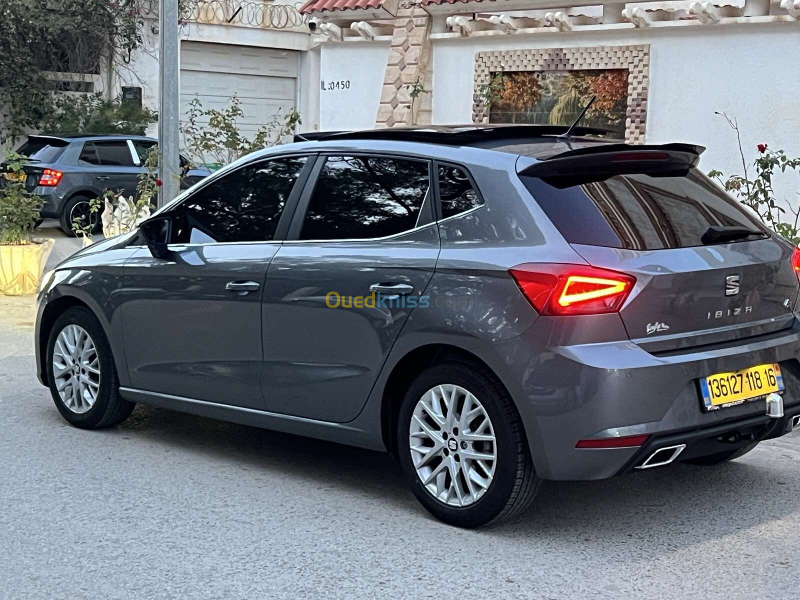 Seat Ibiza 2018 لهاي بلوس