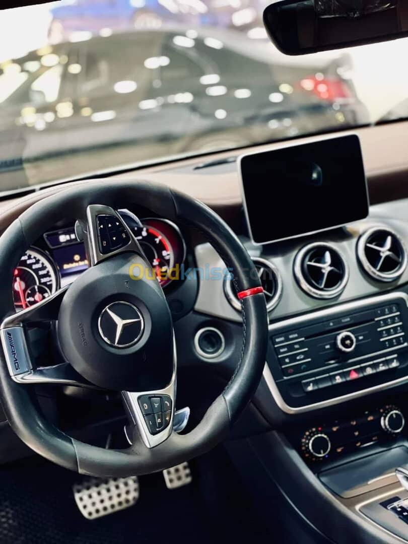 Mercedes CLA 2016 45