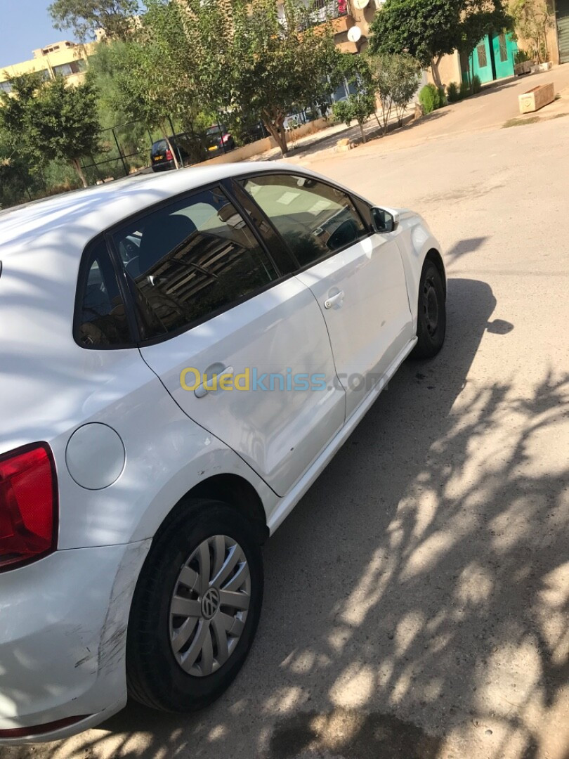 Volkswagen Polo 2014 1.0 MPI 75 ch