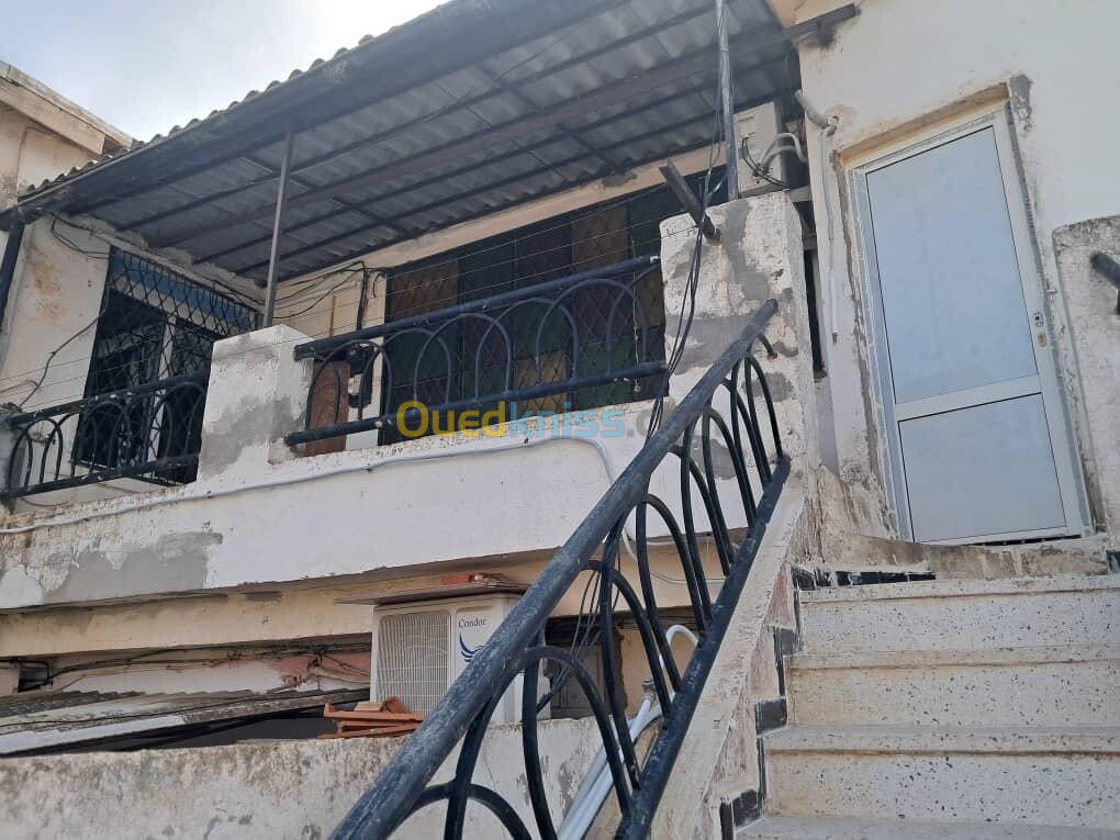 Cherche achat Niveau De Villa Alger Bab el oued