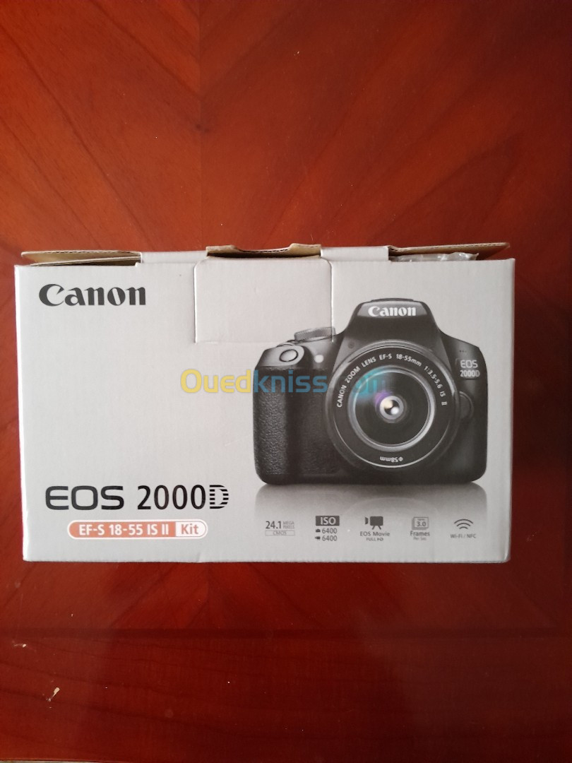 Canon EOS 2000D