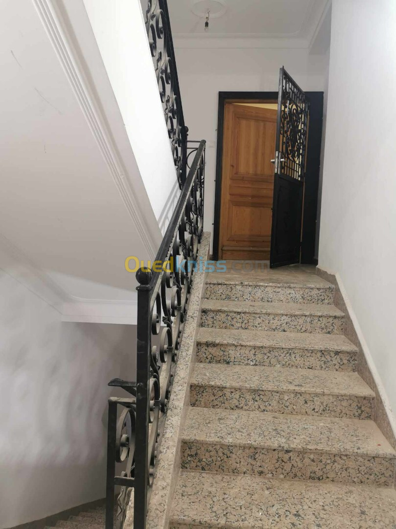 Location Niveau De Villa F4 Alger Draria