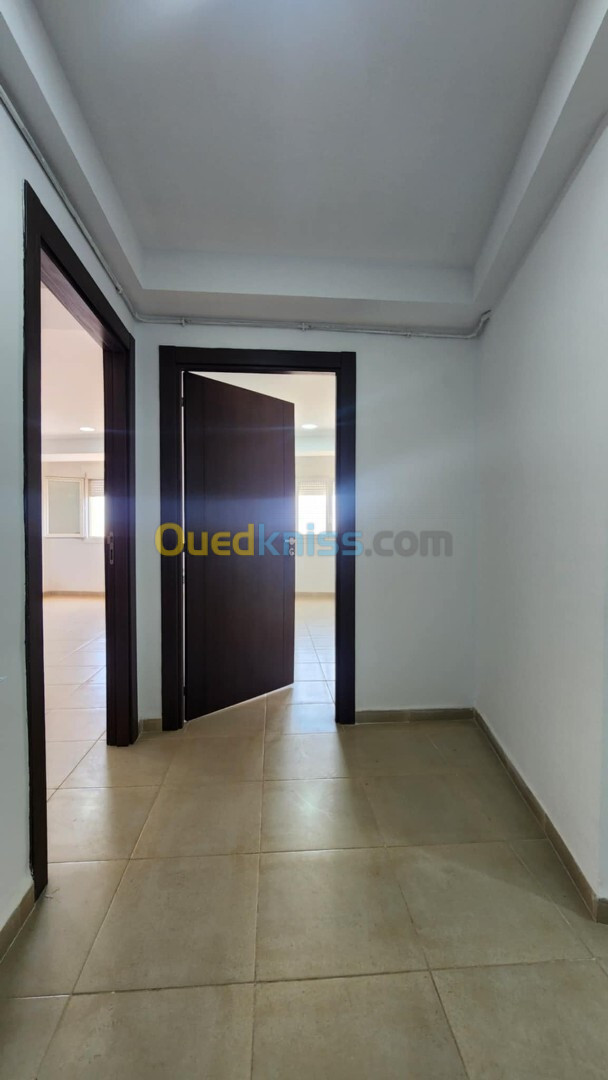 Location Appartement F5 Oran Bir el djir