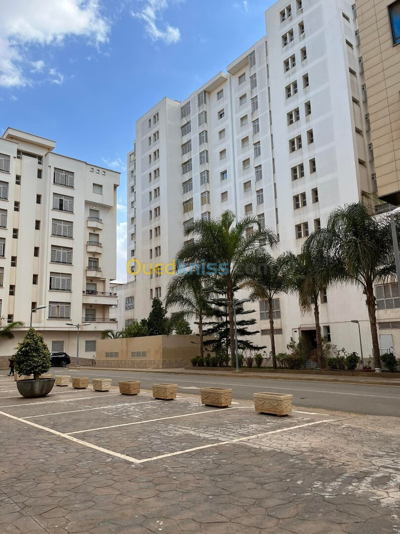 Location Appartement F4 Oran Oran