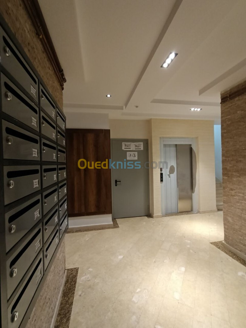 Location Appartement F3 Oran Bir el djir