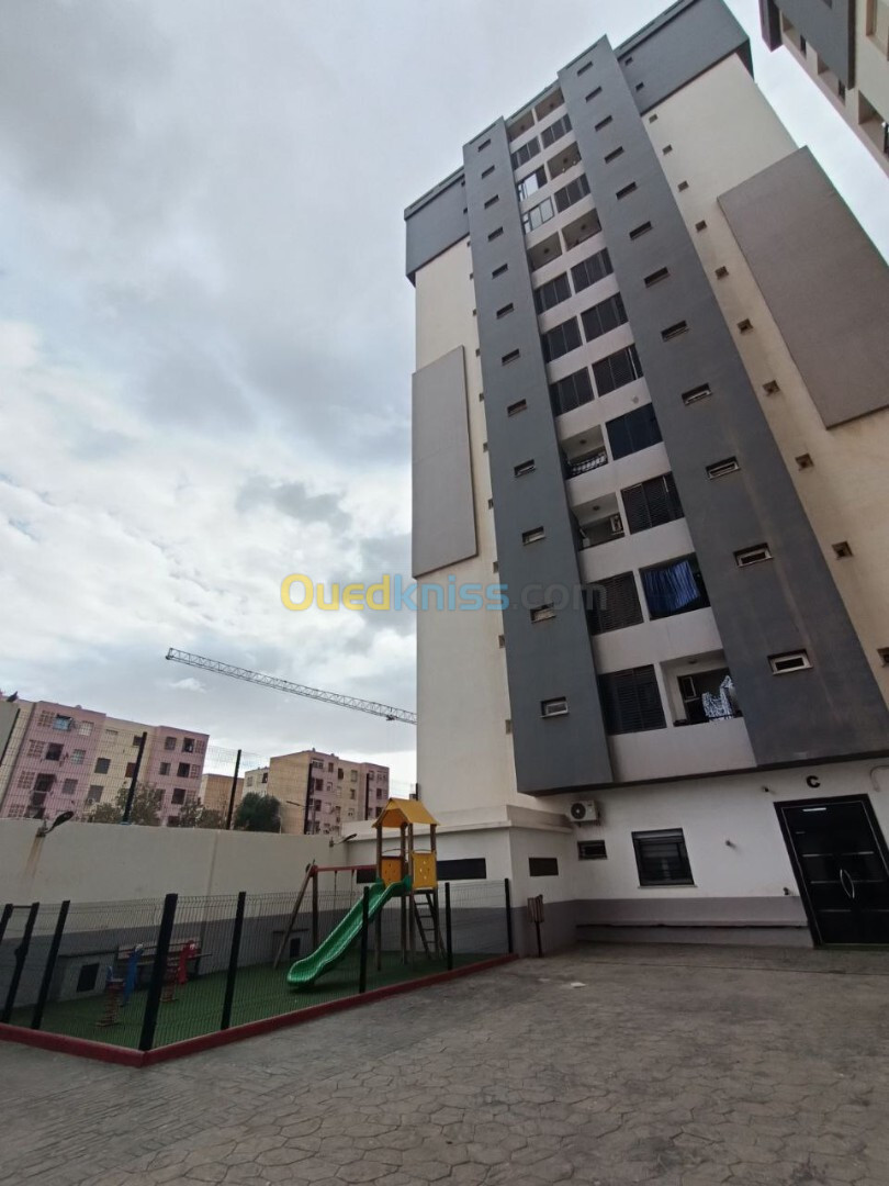 Location Appartement F4 Oran Bir el djir