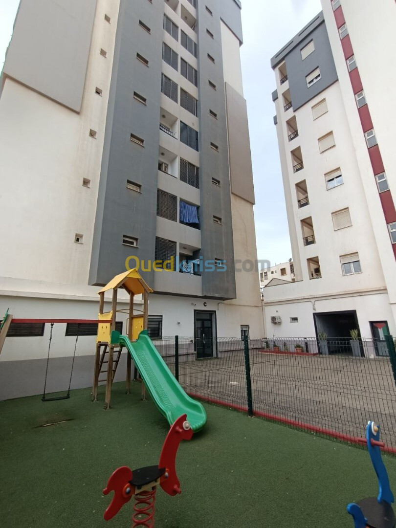 Location Appartement F4 Oran Bir el djir