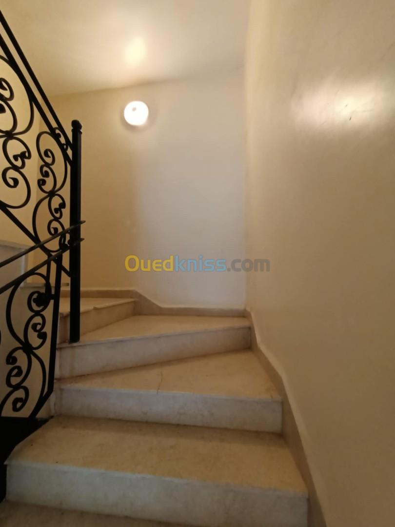 Location Appartement F6 Oran Bir el djir