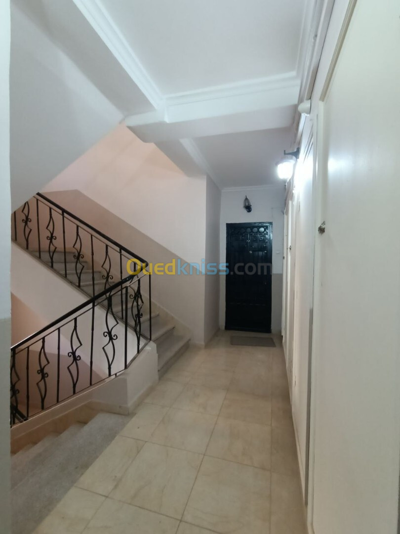 Location Appartement F3 Oran Bir el djir