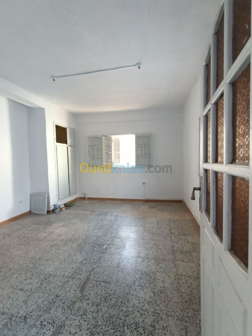 Location Niveau De Villa F5 Oran Oran