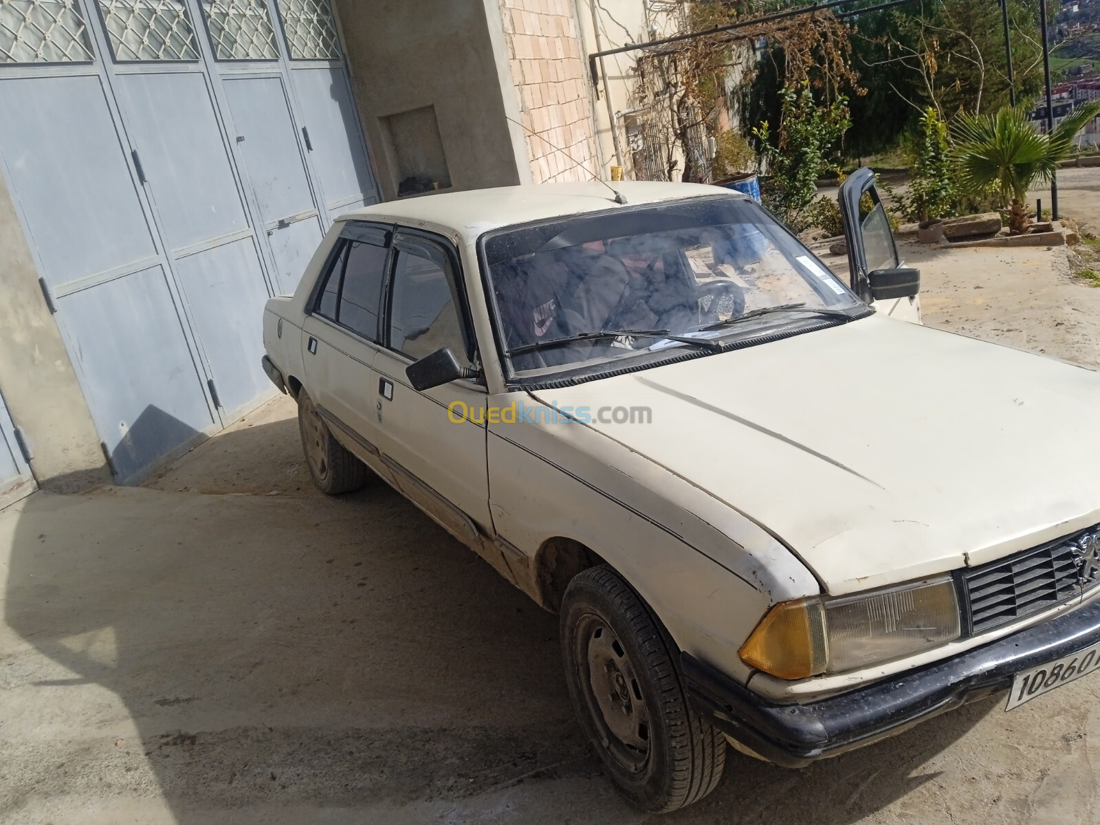 Peugeot 305 1983 305