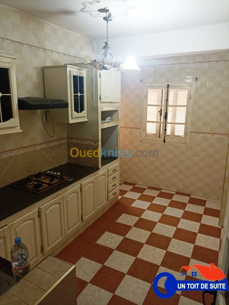 Location Appartement F4 Oran Bir el djir