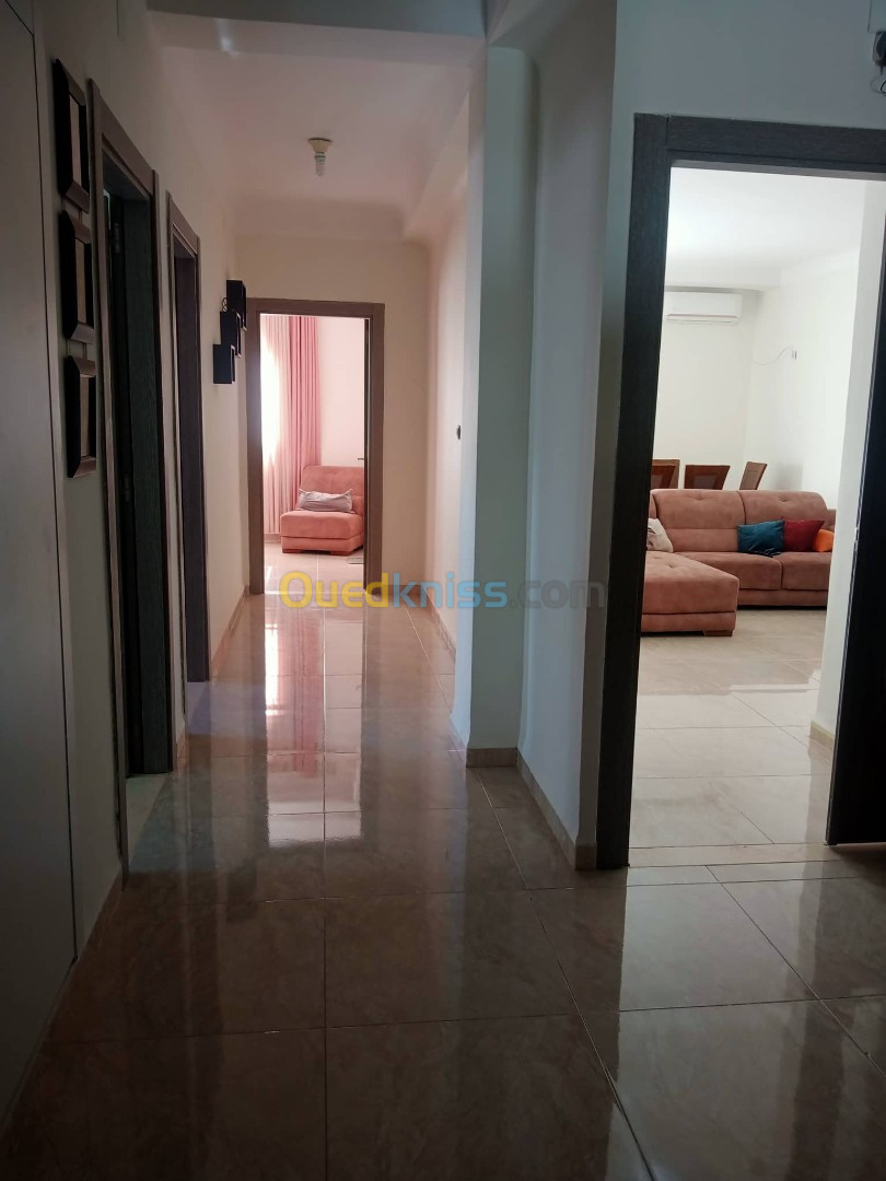 Location Appartement F4 Alger Rahmania