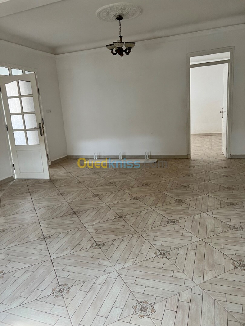 Location Appartement F4 Alger Draria