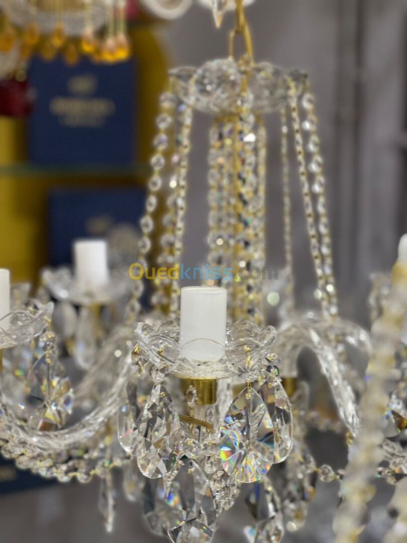 Des lustre en cristal importation République tchèque 