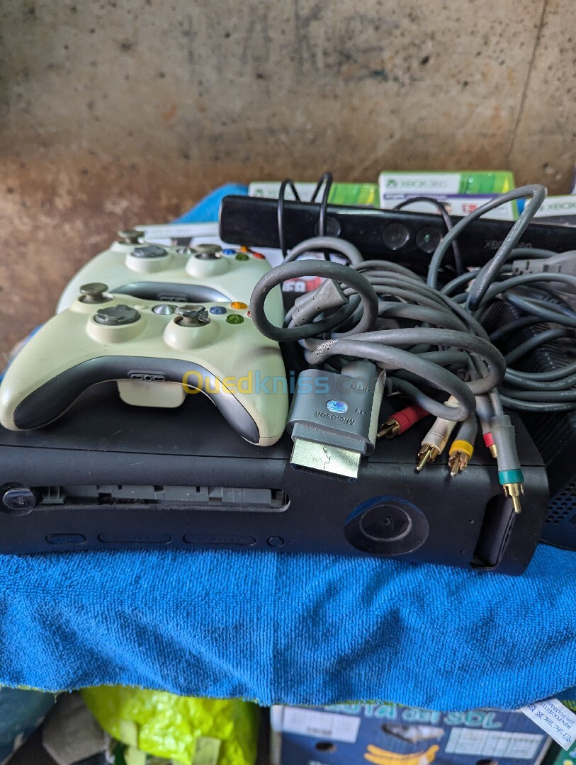 xbox 360 avec manette et jeux et accessoires