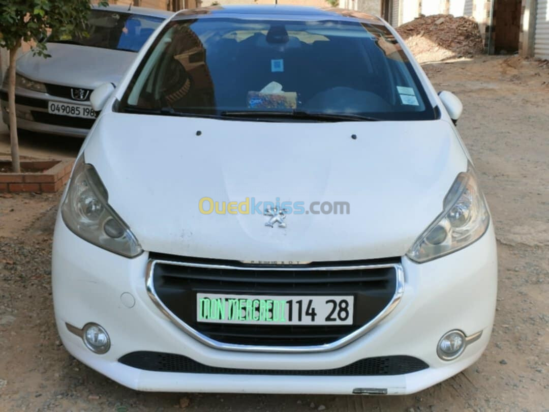 Peugeot 208 2014 Allure