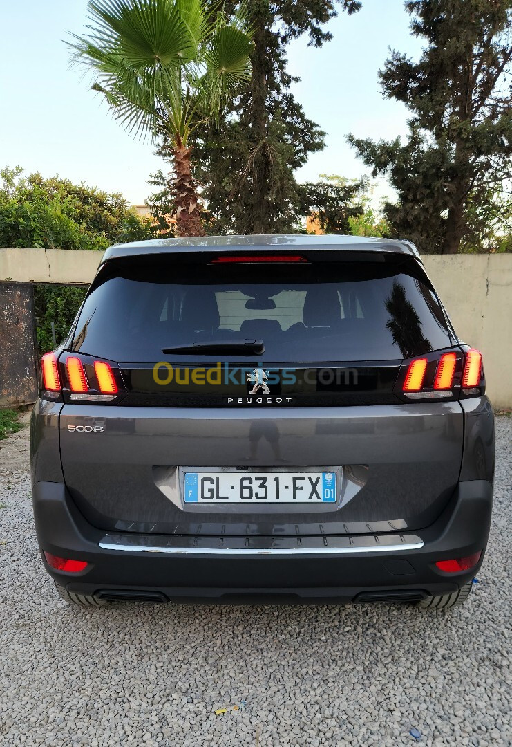 Peugeot 5008 2022 Allure