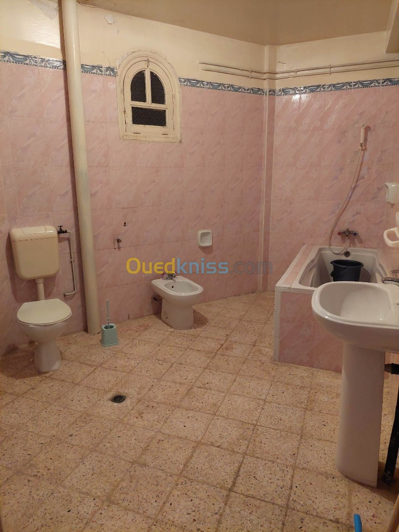 Location vacances Appartement Chlef Tenes