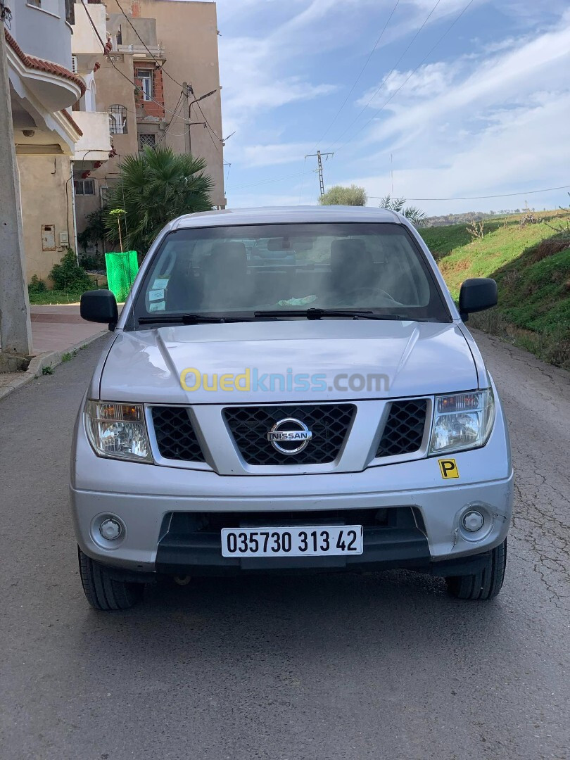 Nissan Navara 2013 Elegance 4x4