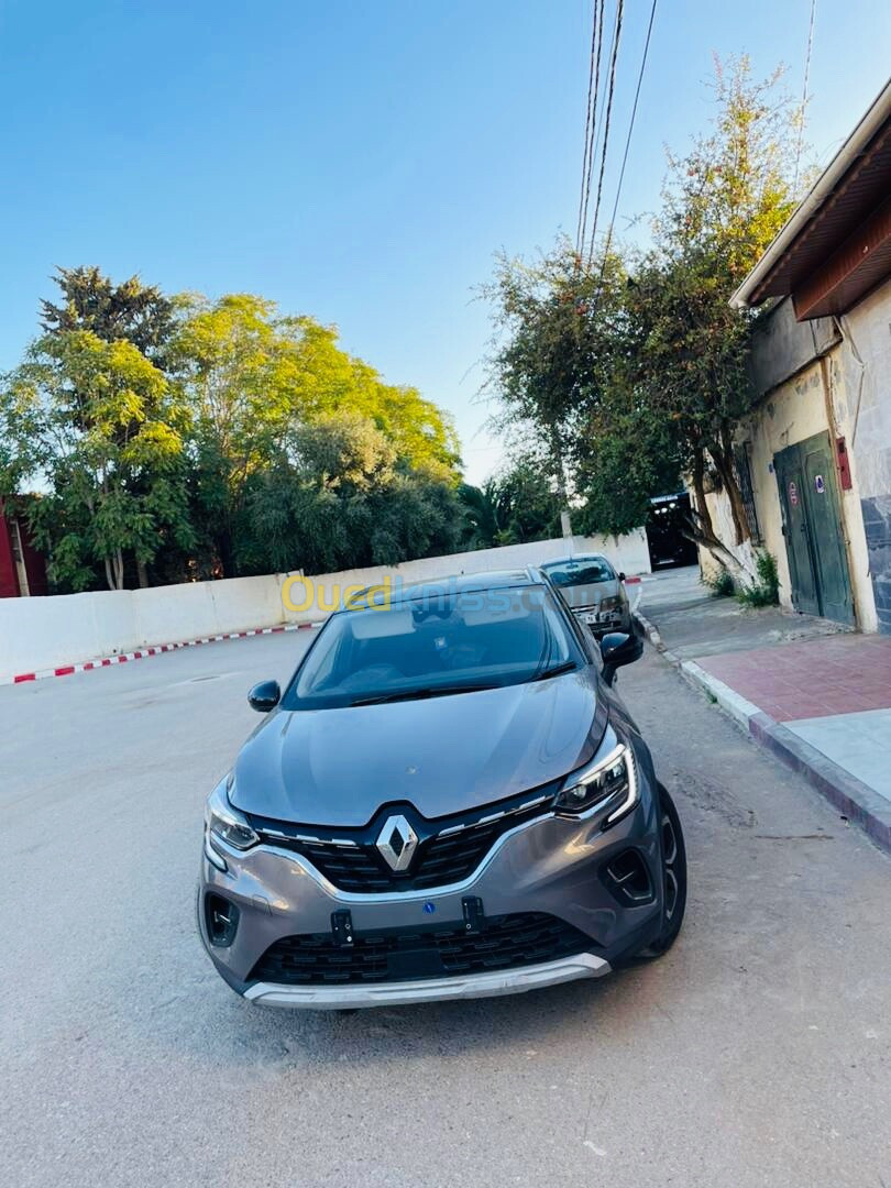 Renault Captur anglaise 2022 Intense