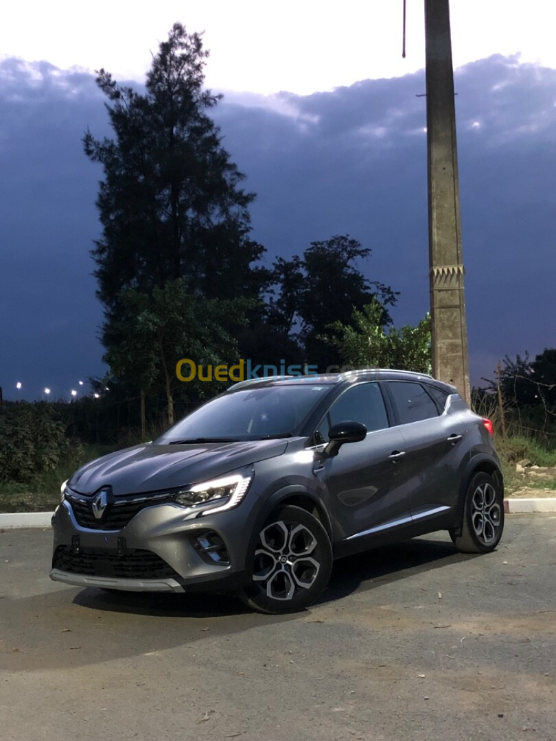 Renault Captur anglaise 2022 Intense