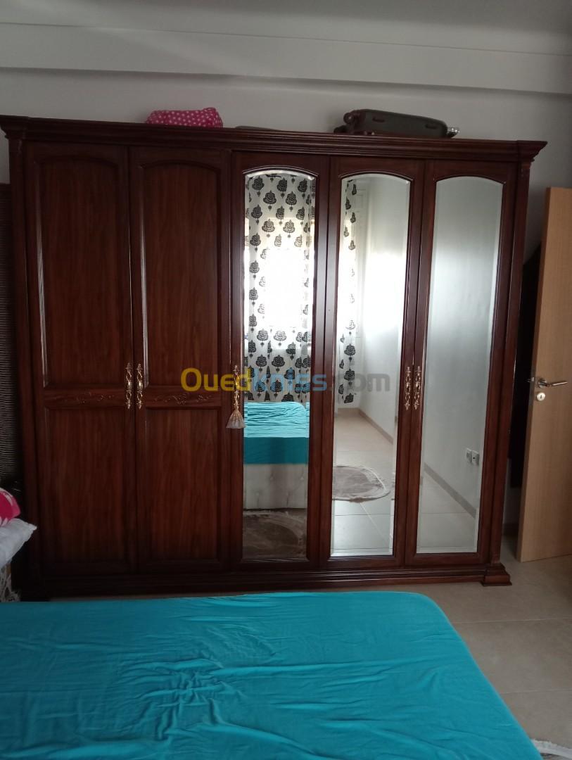 Vends armoire 5 portes