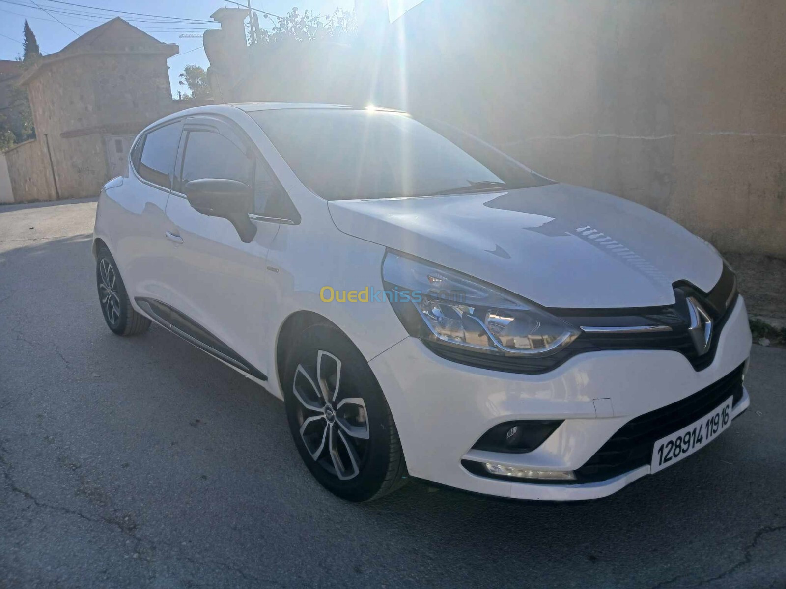 Renault Clio 4 2019 Limited 2