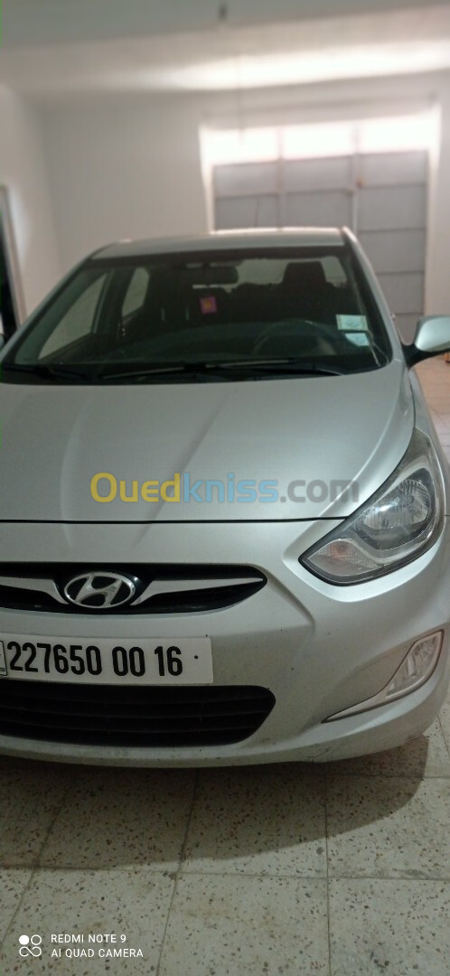 Hyundai Accent RB  5 portes 2013 Préstige