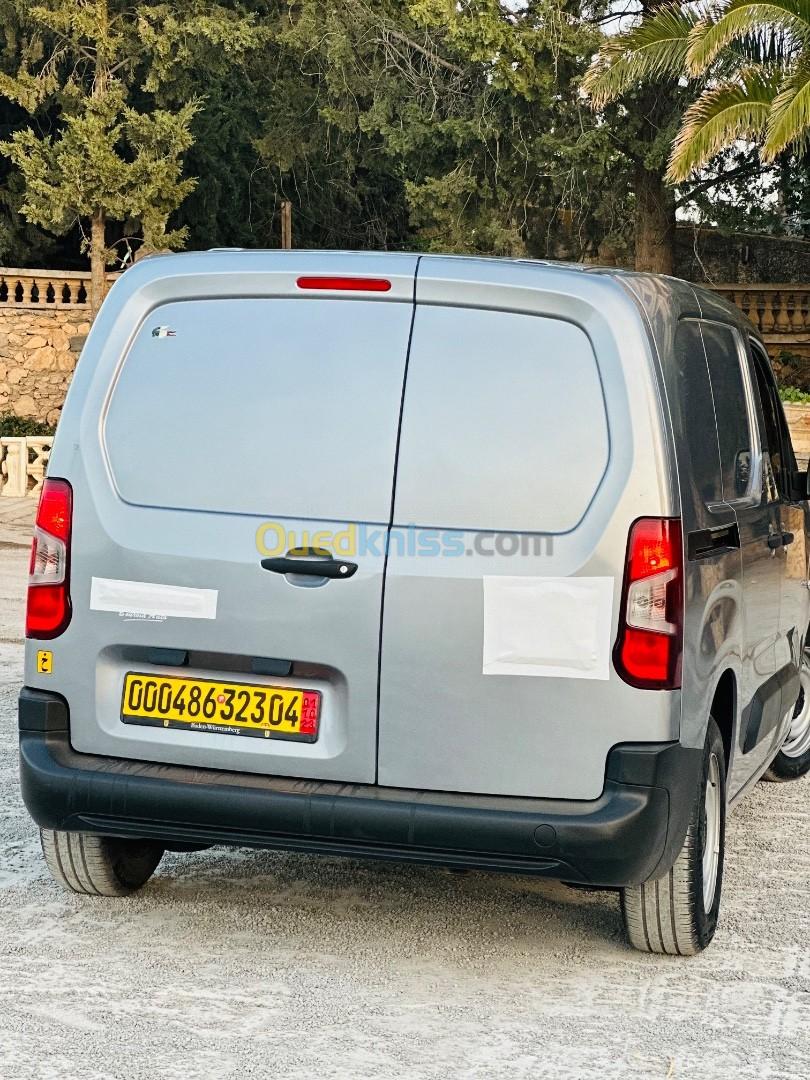 Fiat Doblo 2023 k9