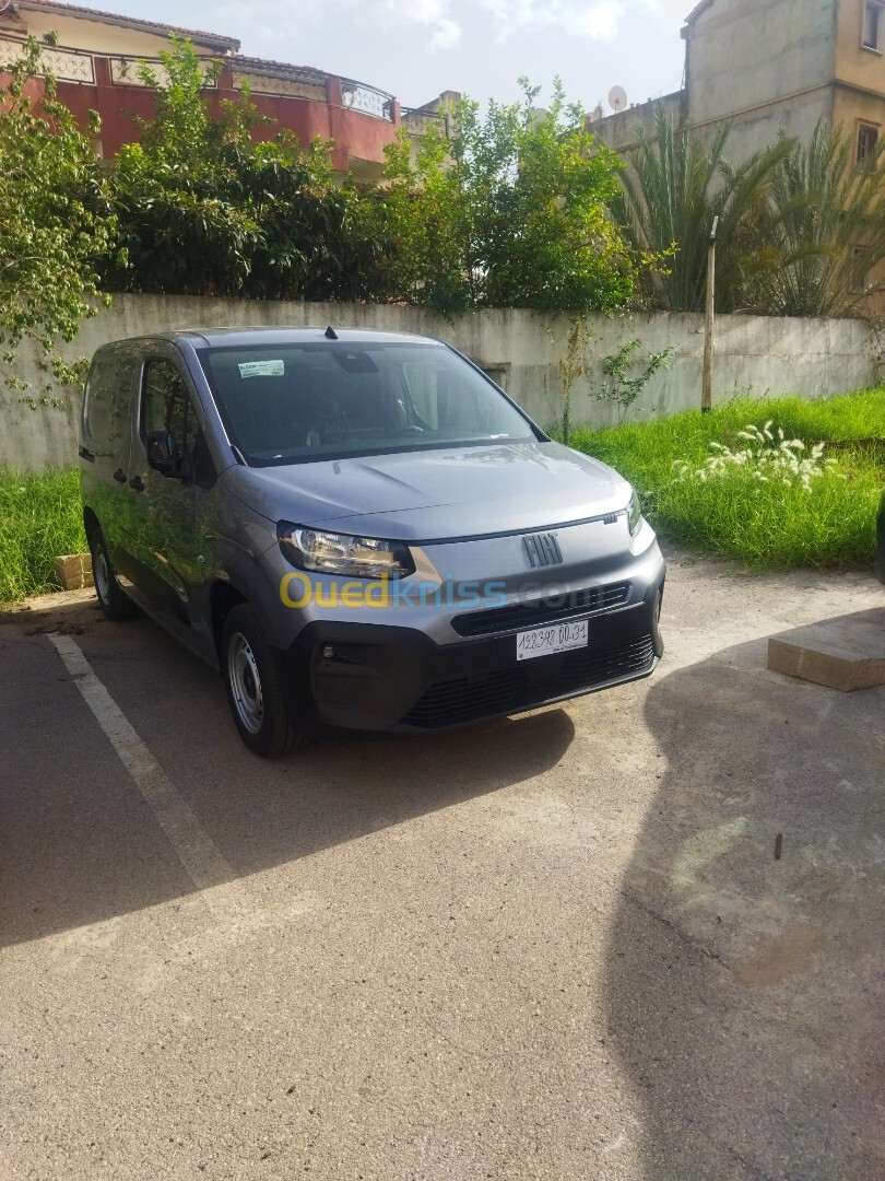 Fiat New doblo 2024 New Doblo 3places