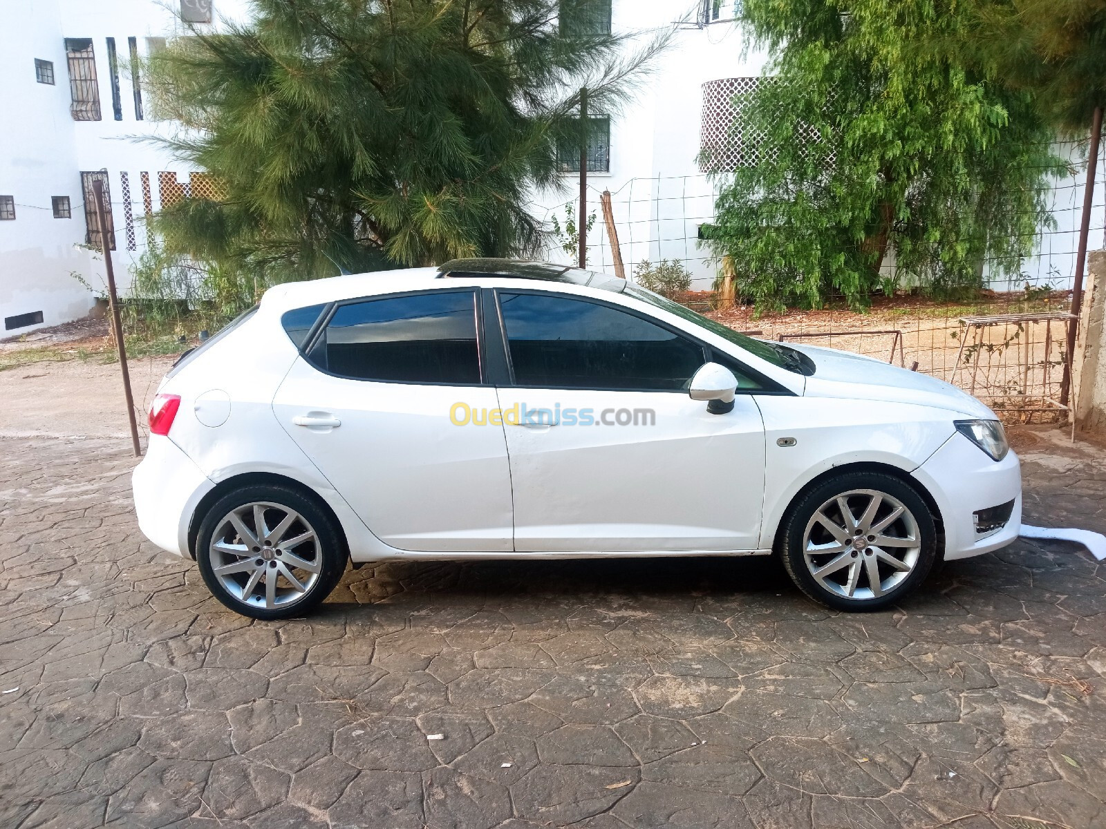 Seat Ibiza 2012 Fully +Toit ouvrant