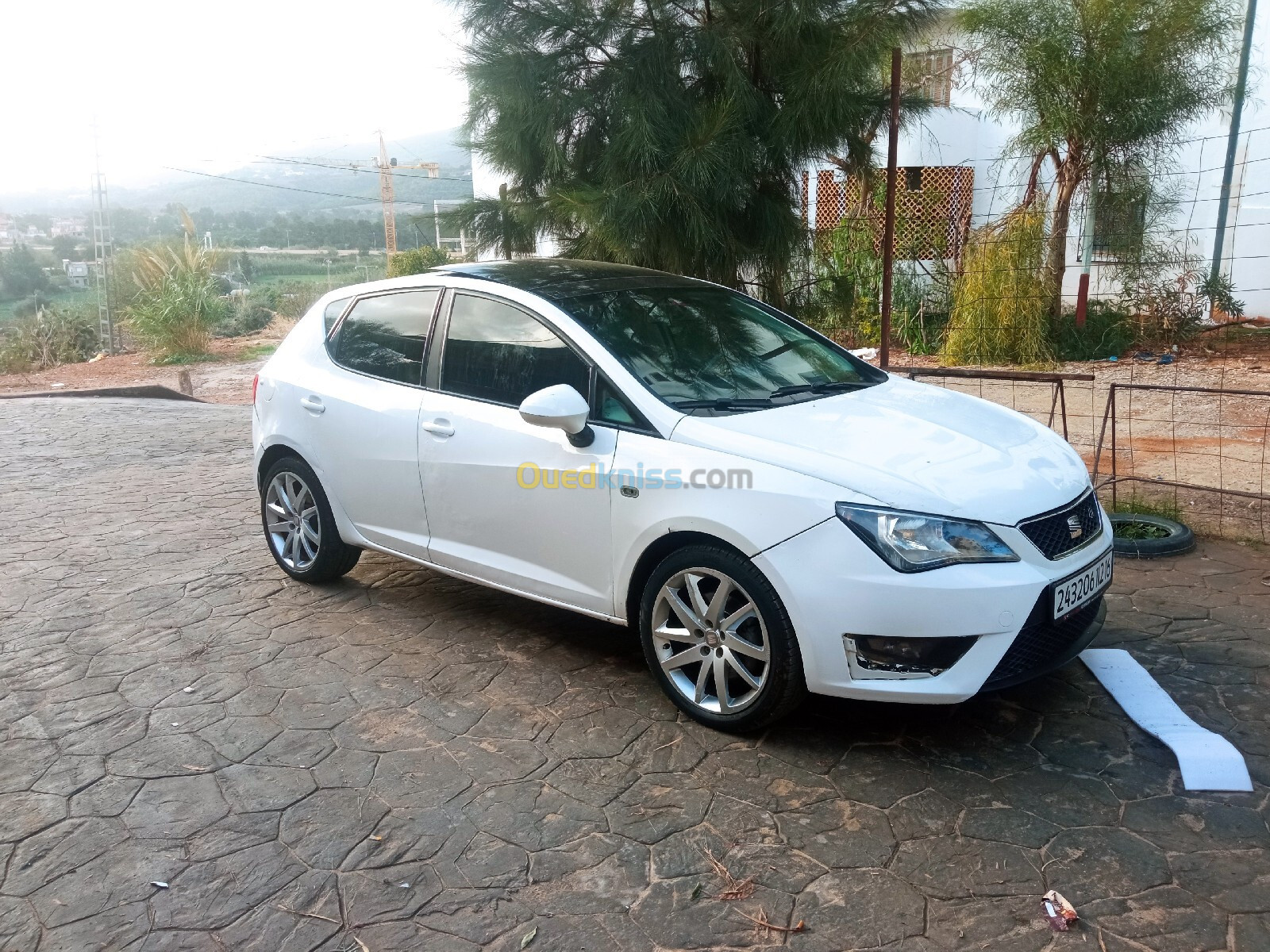 Seat Ibiza 2012 Fully +Toit ouvrant