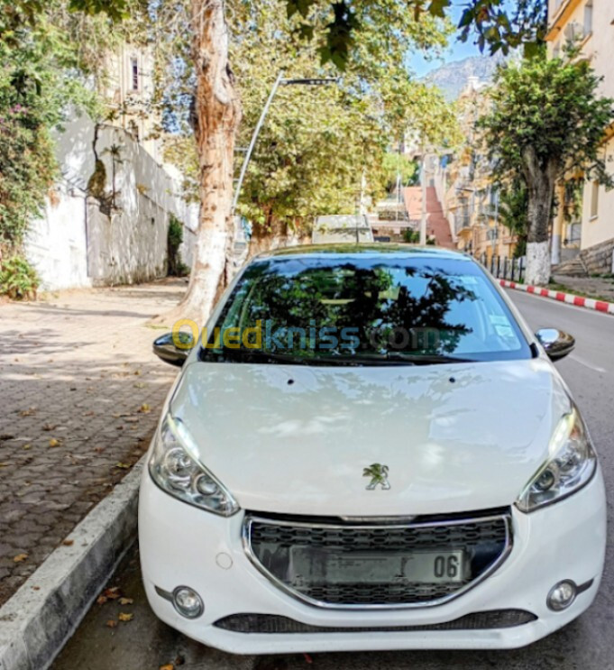 Peugeot 208 2013 Allure