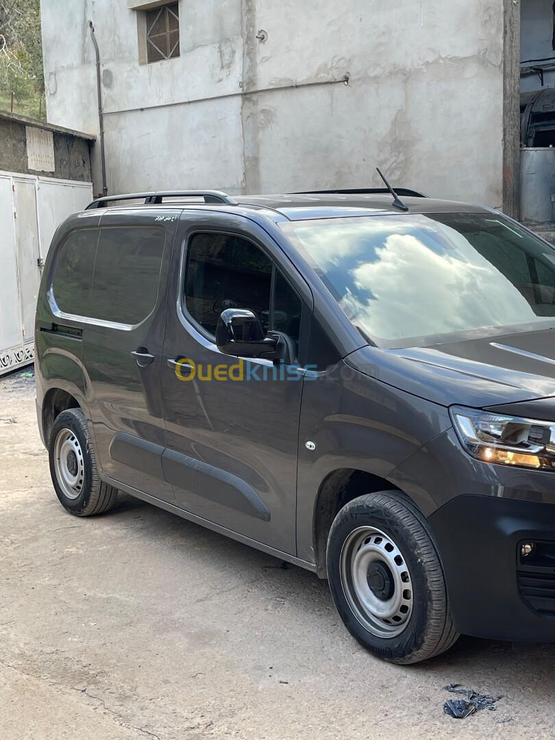 Fiat Doblo 2024 Italien