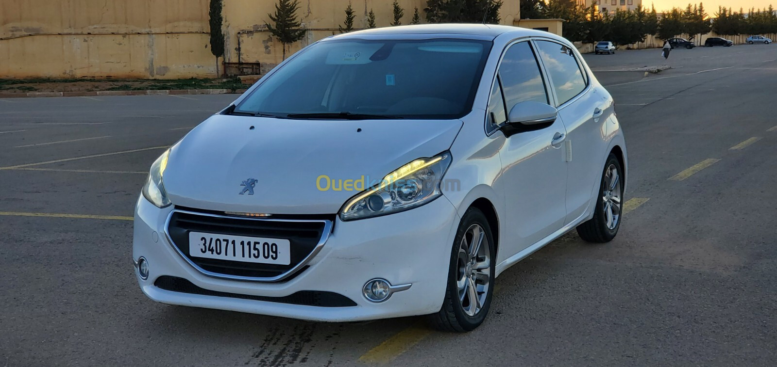 Peugeot 208 2015 Allure