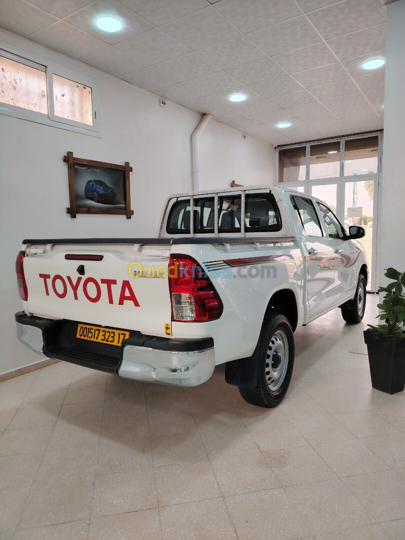 Toyota HILUX 2023 HILUX