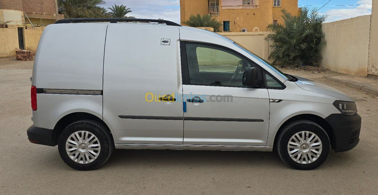 Volkswagen Caddy 2018 Fourgon