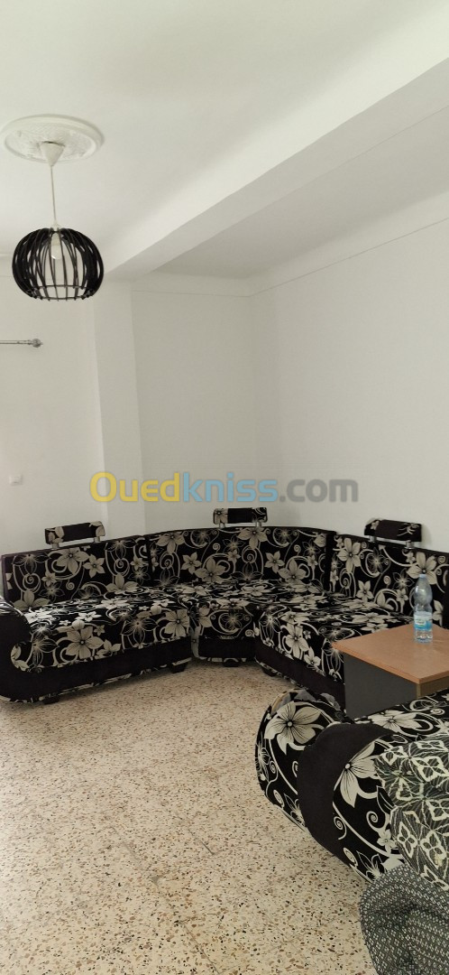 Location vacances Appartement F3 Mostaganem Mezghrane