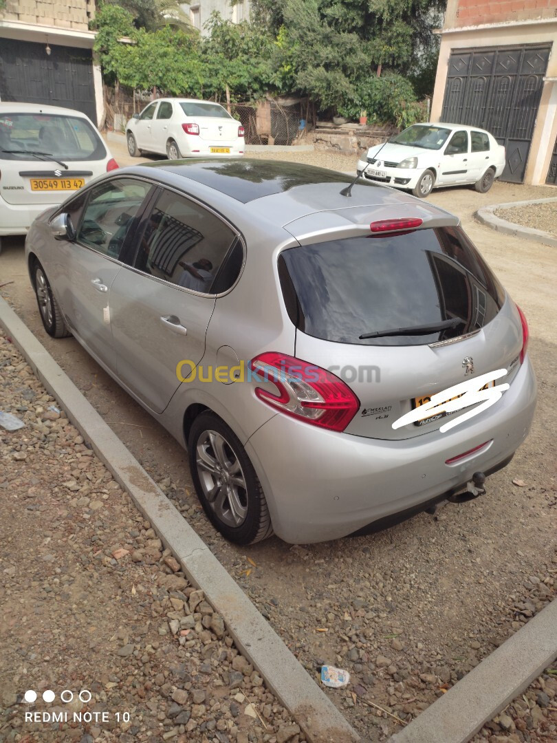 Peugeot 208 2014 Allure