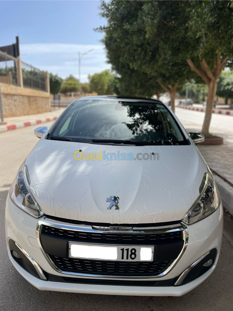 Peugeot 208 2018 Allure