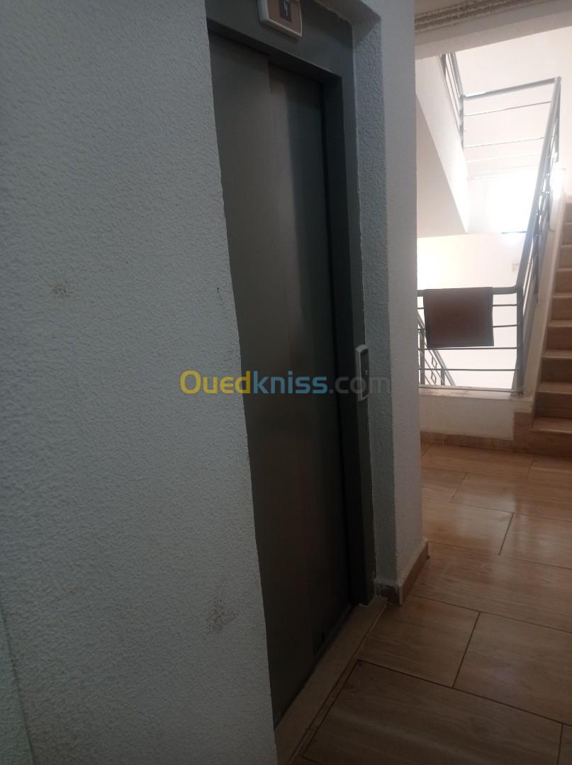 Location Appartement F3 Alger Souidania