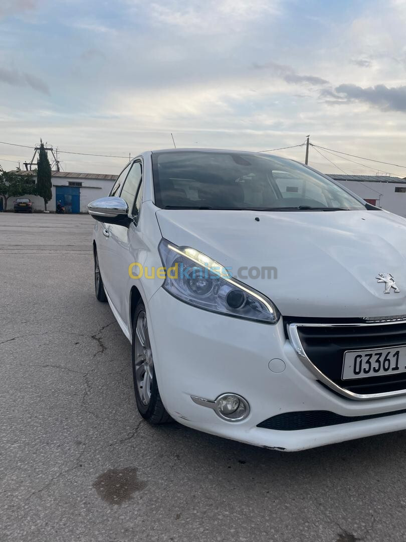 Peugeot 208 2014 Allure