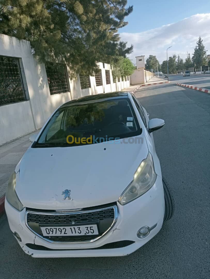 Peugeot 208 2013 Allure