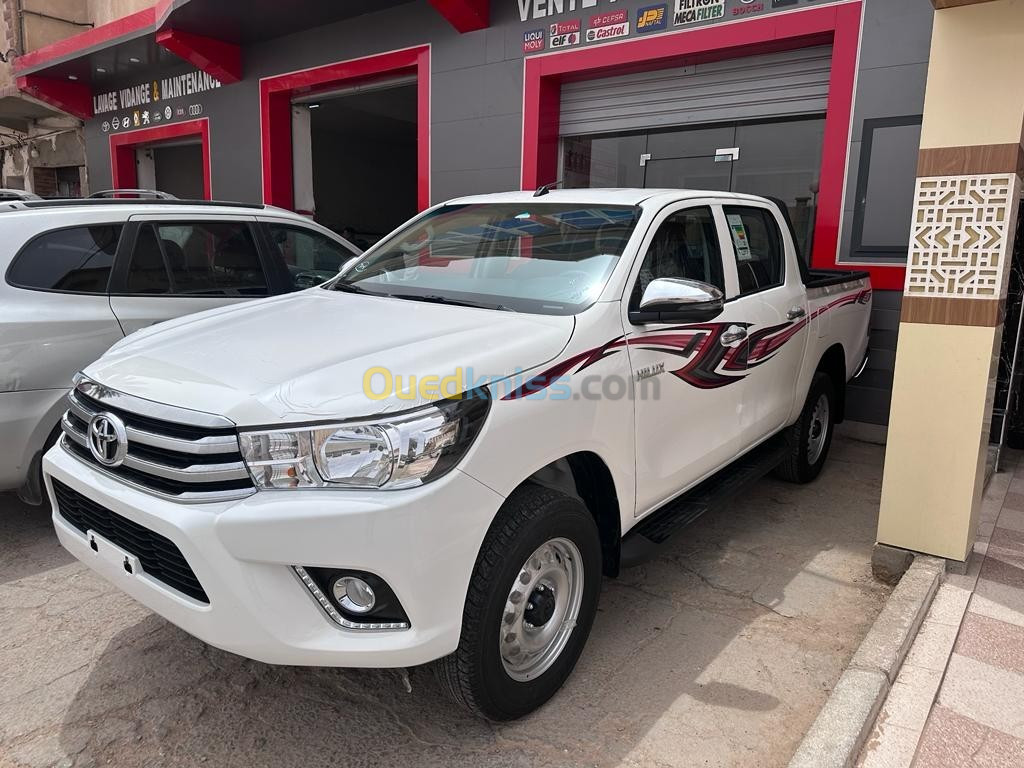 Toyota HILUX 2024 سلوقية