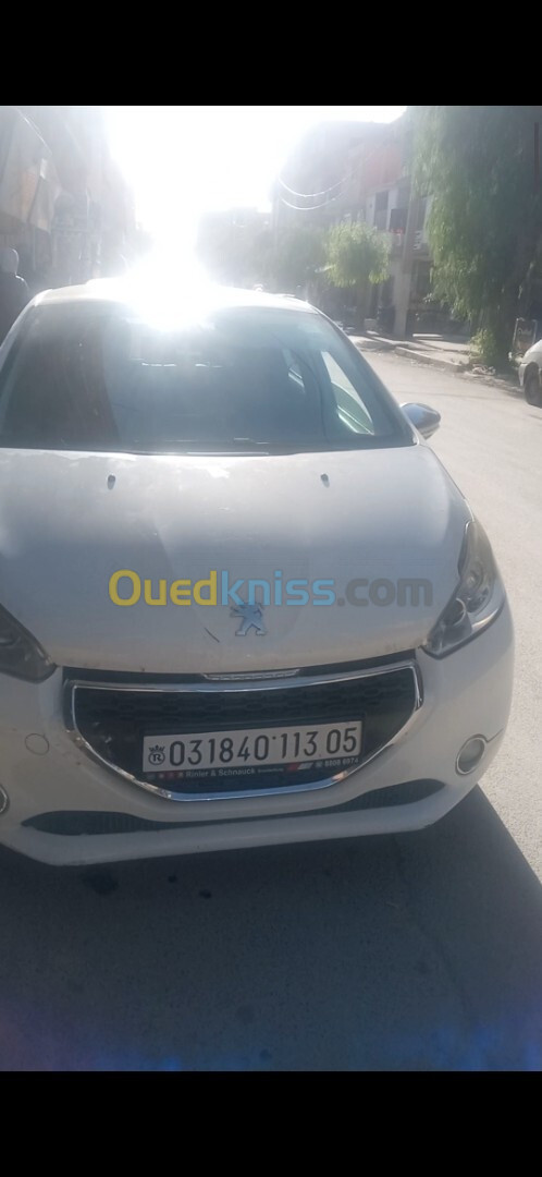 Peugeot 208 2013 Allure