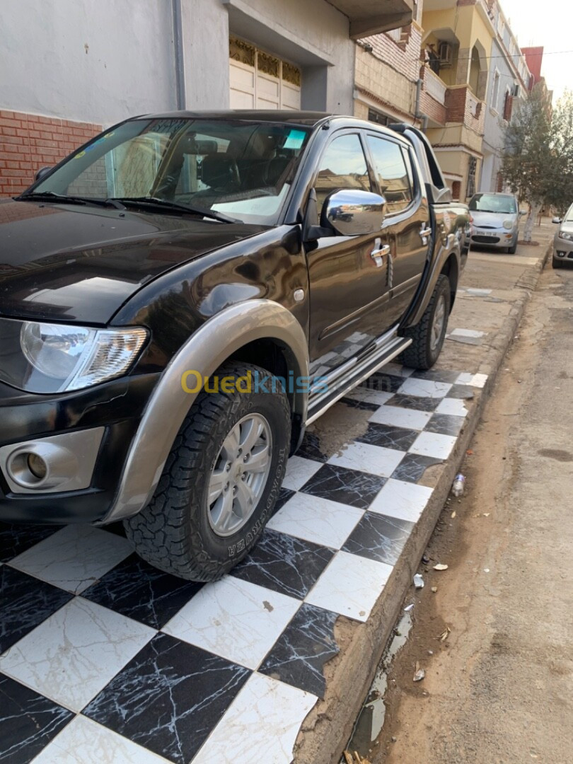 Mitsubishi L200 2012 Doube cabine Evolution