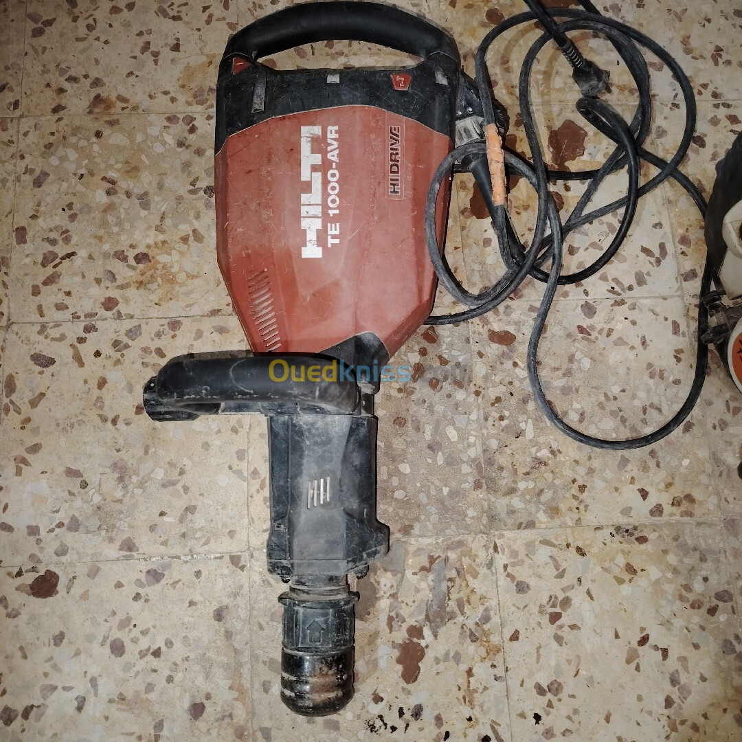 Marteau piqueur hilti